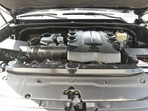 Certified 2021 Toyota 4Runner TRD Off-Road Premium w/ Moonroof Package image 30