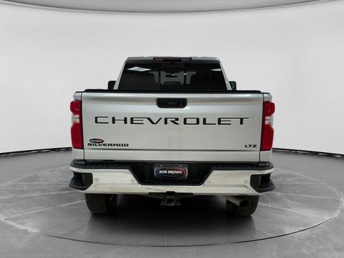 Used 2022 Chevrolet Silverado 2500 LTZ w/ LTZ Convenience Package AWD/4WD image 4