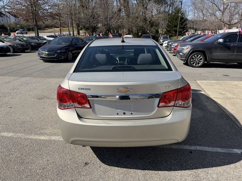 Used 2014 Chevrolet Cruze LT FWD image 6