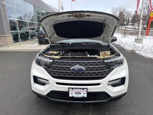 Used 2021 Ford Explorer XLT w/ Equipment Group 202A image 17
