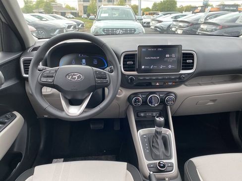 New 2026 Hyundai Venue SEL FWD image 10