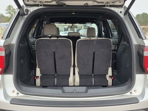 Used 2019 Ford Explorer XLT w/ Equipment Group 201A image 30