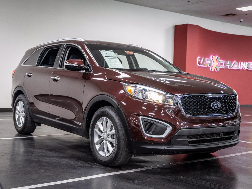 Used 2018 Kia Sorento LX AWD/4WD image 11
