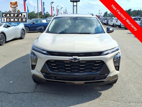 Used 2026 Chevrolet Trax ACTIV w/ Sunroof Package FWD image 8