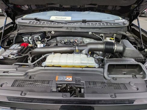 Used 2025 Ford Expedition Platinum AWD/4WD image 35