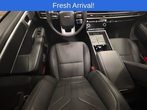 Used 2025 Hyundai Santa Fe SEL image 14