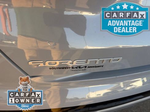 Used 2023 Kia Sorento SX FWD image 11