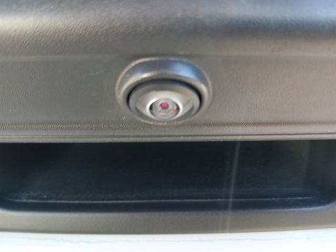 Used 2024 RAM 2500 Tradesman w/ Chrome Appearance Group image 5