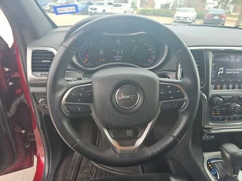Used 2018 Jeep Grand Cherokee Altitude image 11