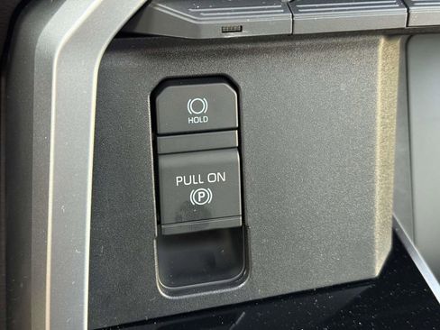 Used 2025 Toyota Sequoia Capstone image 27