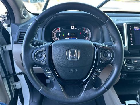 Used 2018 Honda Ridgeline RTL-E image 15