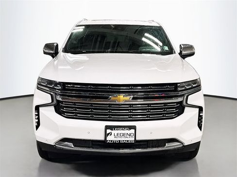 Used 2021 Chevrolet Suburban Premier image 2