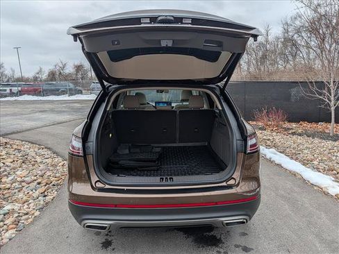 Certified 2022 Lincoln Nautilus Reserve image 23