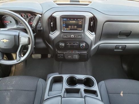Used 2019 Chevrolet Silverado 1500 Custom w/ Custom Value Package AWD/4WD image 14