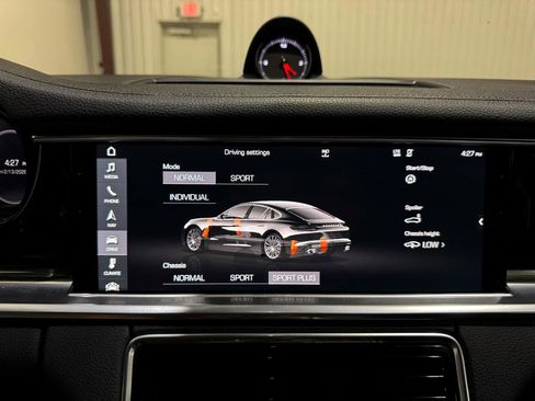 Used 2017 Porsche Panamera 4S image 46