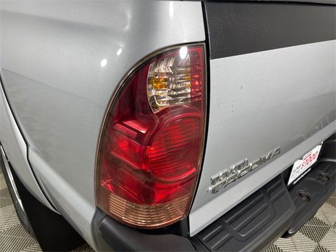 Used 2005 Toyota Tacoma PreRunner image 18