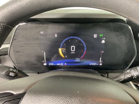 Used 2024 Chevrolet TrailBlazer LT AWD/4WD image 26