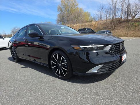 New 2026 Honda Accord Touring image 8