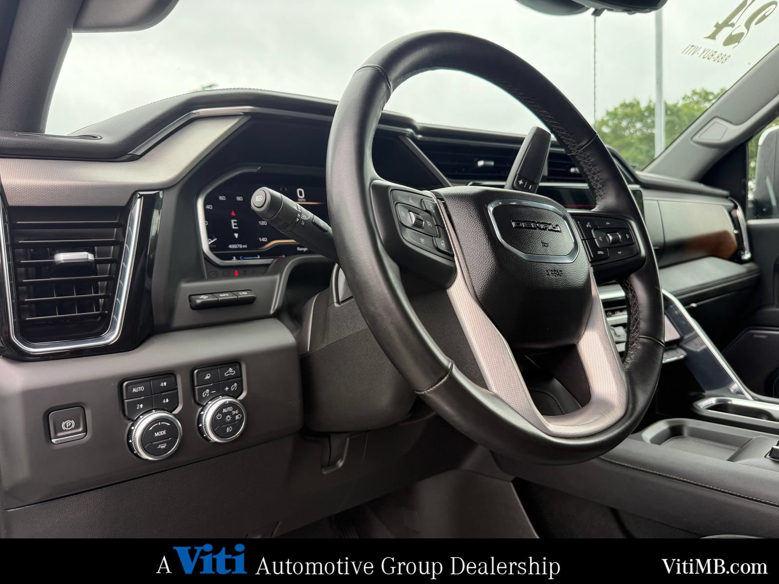 Used 2024 GMC Sierra 2500 Denali w/ Denali Reserve Package AWD/4WD image 16