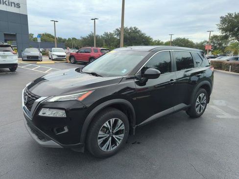 Certified 2023 Nissan Rogue SV FWD image 14