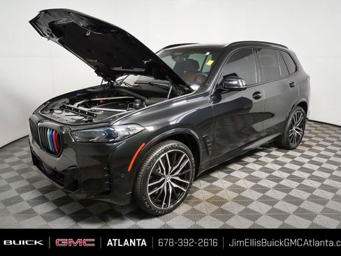 Used 2024 BMW X5 xDrive40i w/ M Sport Package AWD/4WD image 33