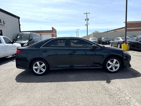 Used 2014 Toyota Camry SE image 5