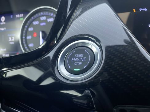 New 2025 Cadillac XT6 Sport w/ Technology Package image 8