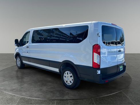 Used 2023 Ford Transit 350 XLT RWD image 4