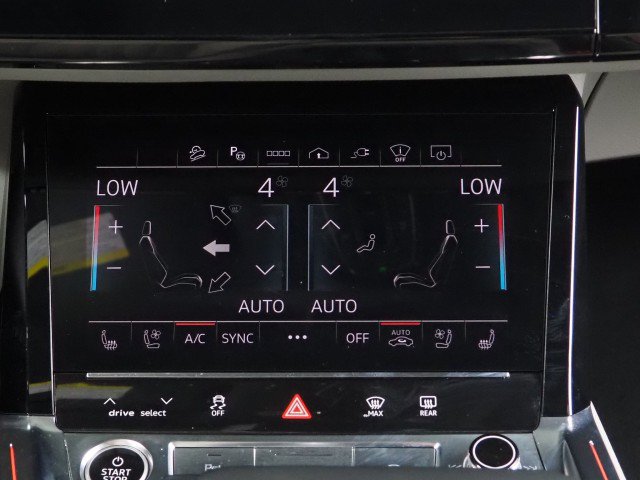 Used 2024 Audi Q8 e-tron Prestige AWD/4WD image 27