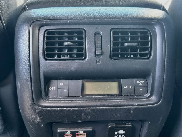 Used 2019 Nissan Pathfinder SL AWD/4WD image 27