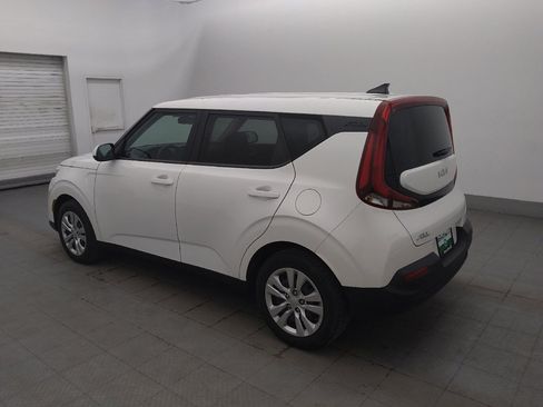 Used 2022 Kia Soul LX FWD image 3