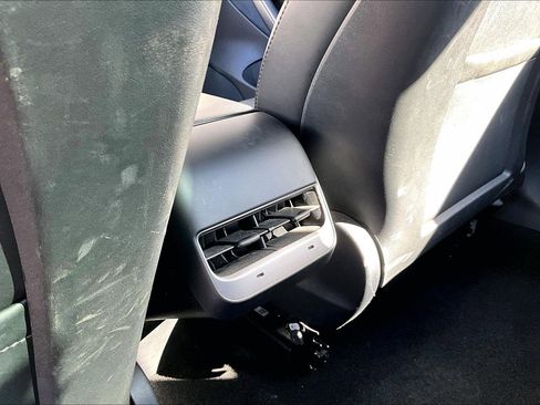 Used 2022 Tesla Model 3 Long Range image 33