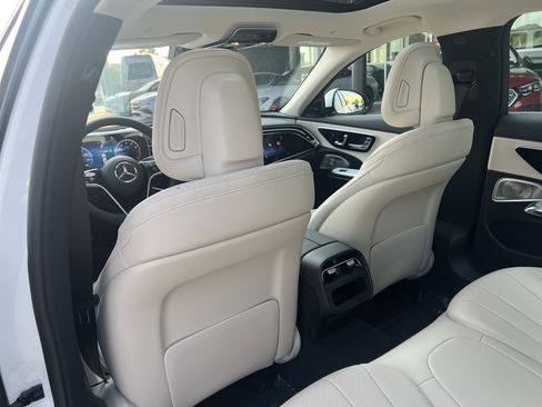 New 2025 Mercedes-Benz E 350 Sedan image 21