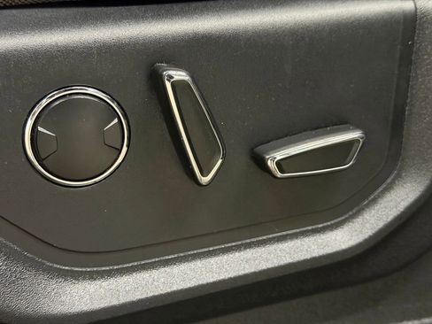 Used 2016 Ford F150 XLT w/ Equipment Group 302A Luxury image 32