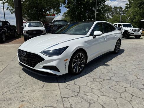Used 2022 Hyundai Sonata Limited FWD image 9