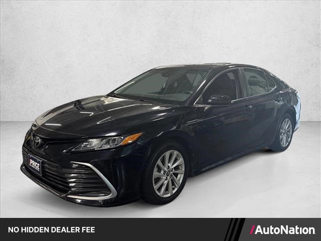 Used 2021 Toyota Camry LE FWD image 1