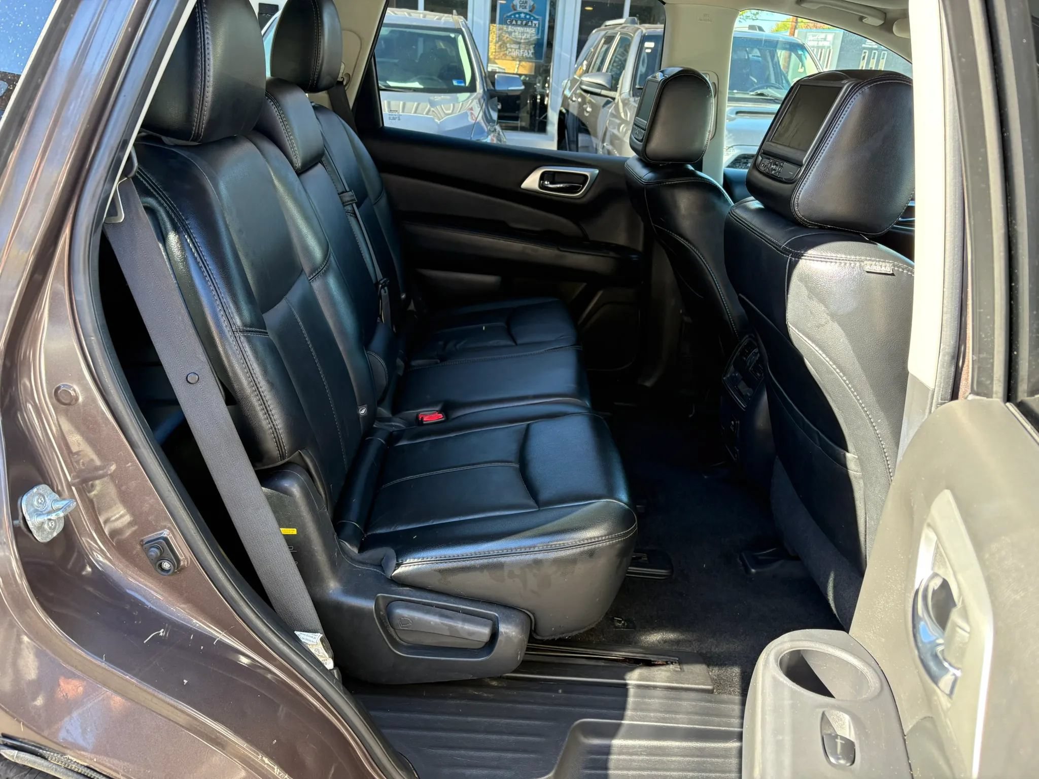 Used 2015 Nissan Pathfinder SL w/ SL Premium Package FWD image 14