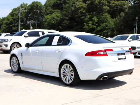 Used 2011 Jaguar XF RWD image 5