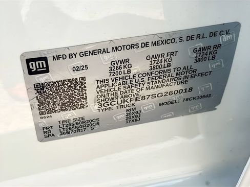Used 2025 Chevrolet Silverado 1500 LT Trail Boss w/ Convenience Package II AWD/4WD image 32