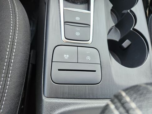 Used 2024 Ford Escape Active AWD/4WD image 33
