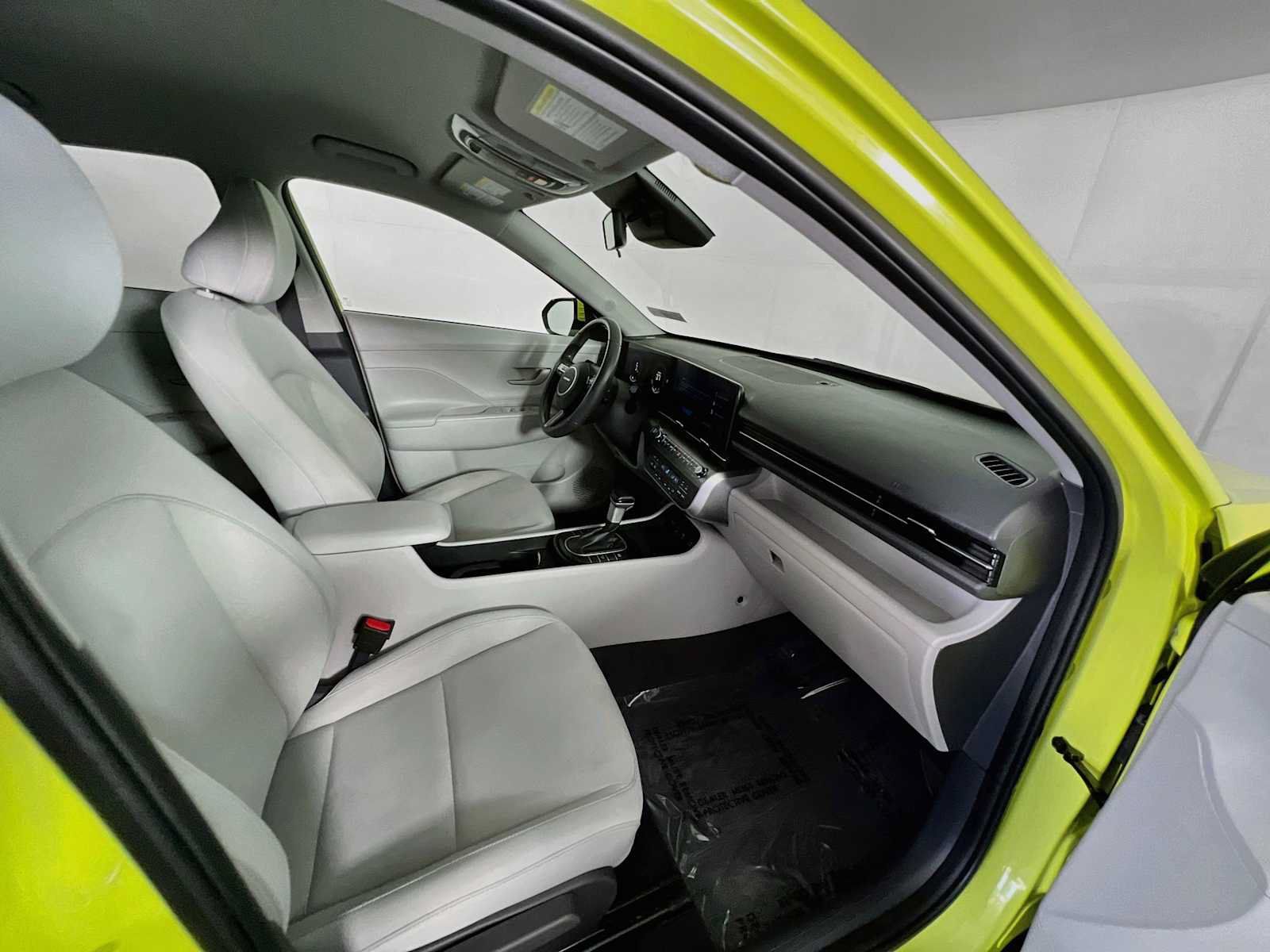 Certified 2024 Hyundai Kona SEL AWD/4WD image 27