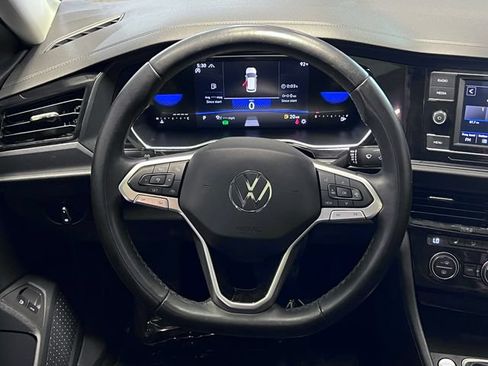 Certified 2024 Volkswagen Jetta SE FWD image 19