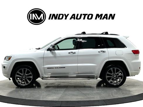 Used 2018 Jeep Grand Cherokee Overland AWD/4WD image 7