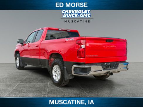 Used 2023 Chevrolet Silverado 1500 LT AWD/4WD image 3