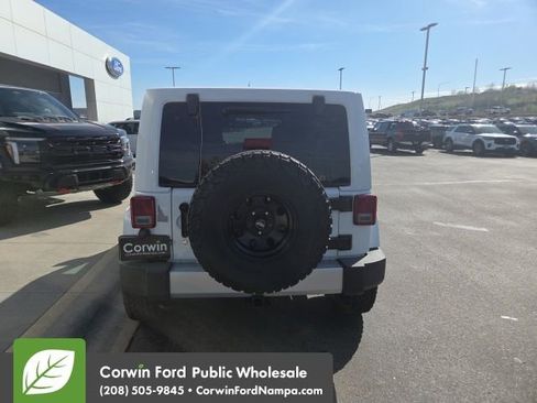 Used 2015 Jeep Wrangler Unlimited Sahara w/ Connectivity Group image 6
