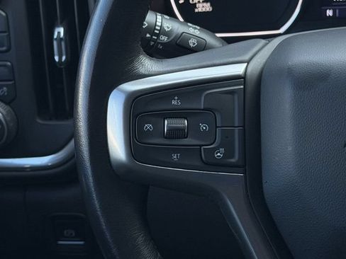 Used 2021 Chevrolet Silverado 1500 LT AWD/4WD image 17