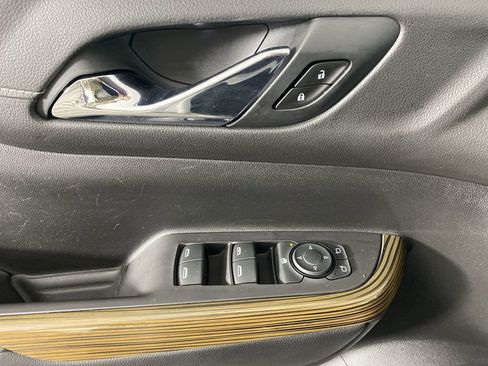 Used 2020 GMC Acadia SLE image 24