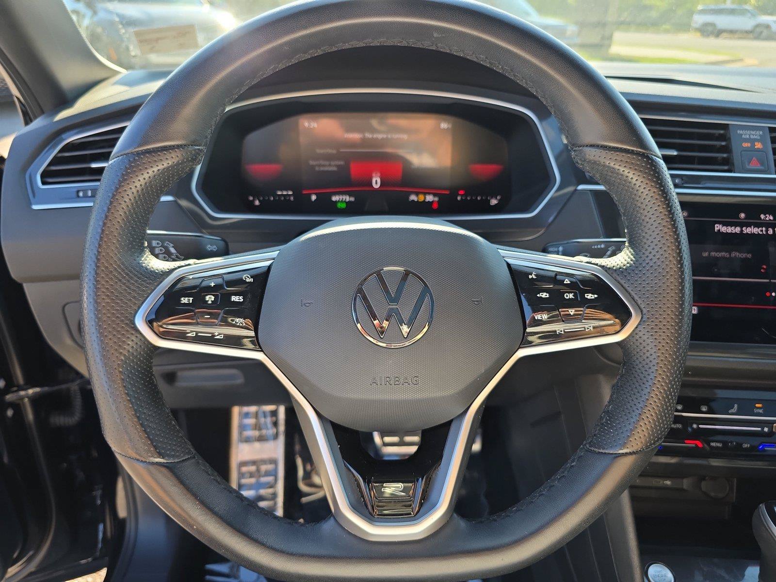 Used 2023 Volkswagen Tiguan SE R-Line FWD image 21