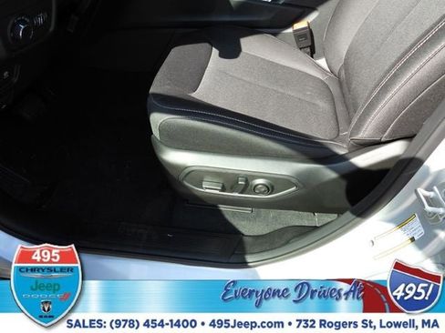 New 2025 Jeep Grand Cherokee Laredo X image 16