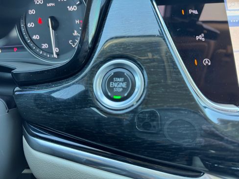 Used 2023 Cadillac XT6 Premium Luxury w/ Technology Package image 30